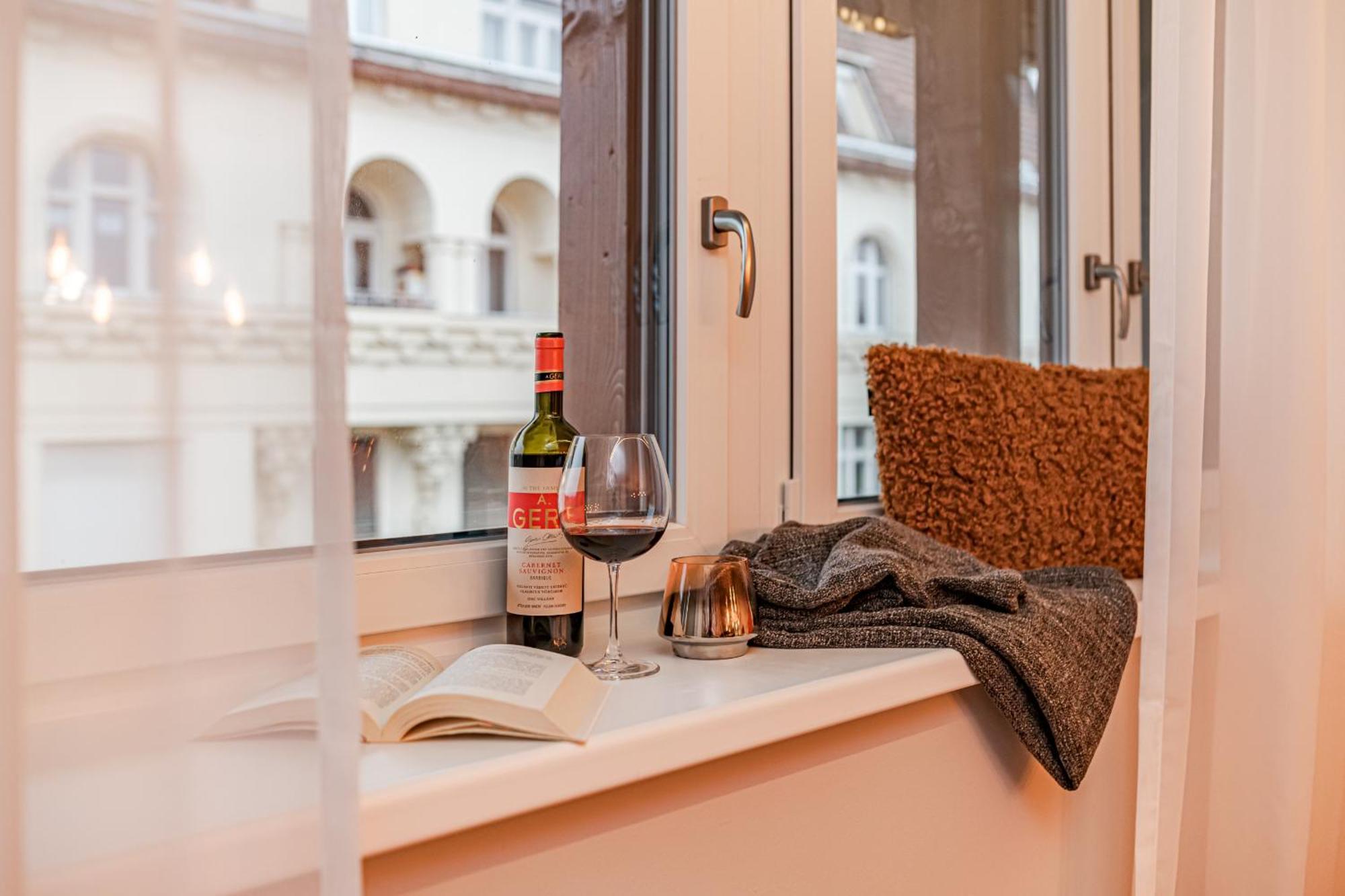 Luxury Tropical Apartment At Budapest Bagian luar foto